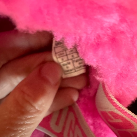 UGG Fluff Yeah Slide - Hot Pink - Picture 4 of 4